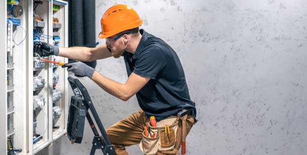 Best Circuit Breaker Repair  in Fife Heights, WA